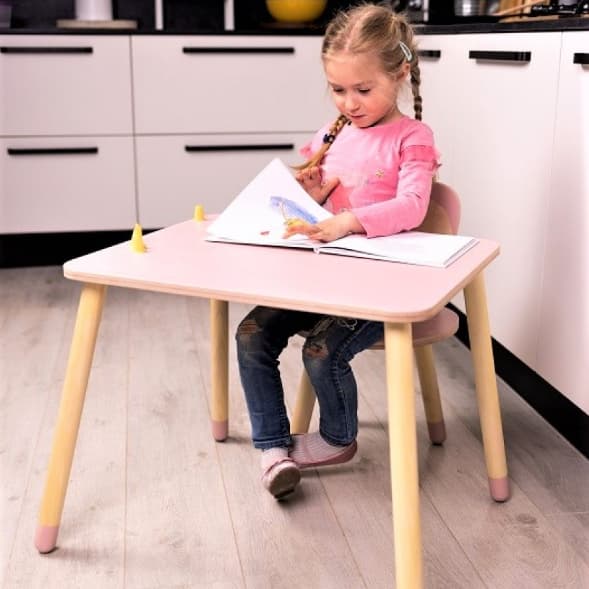Family SCL Konijn Tafel en Stoel Set Roze