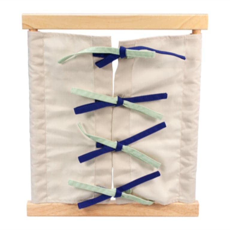 Alison's Montessori Strikken Aankleedrek
