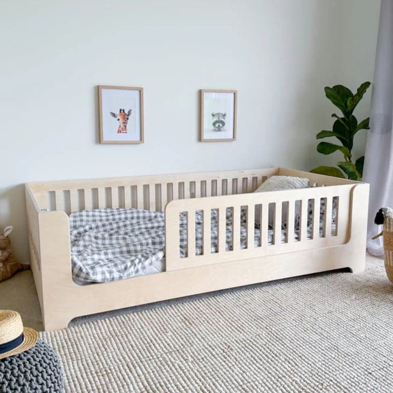 Magic of Wood-Vloerbed met Afneembare Relingen Queen