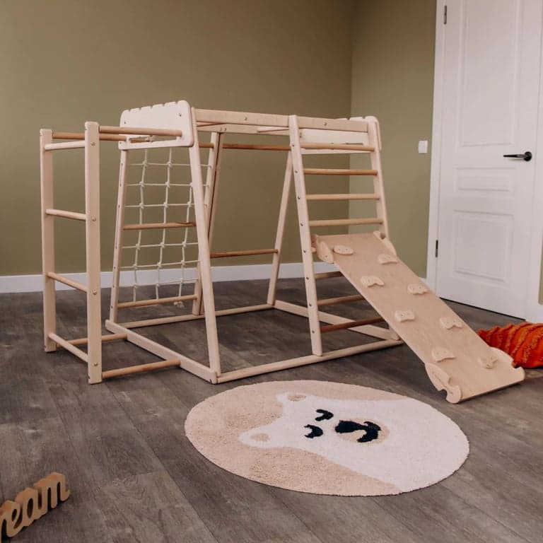 Wood and Hearts Indoor Jungle Gym met Trapeze, Ladder en Helling