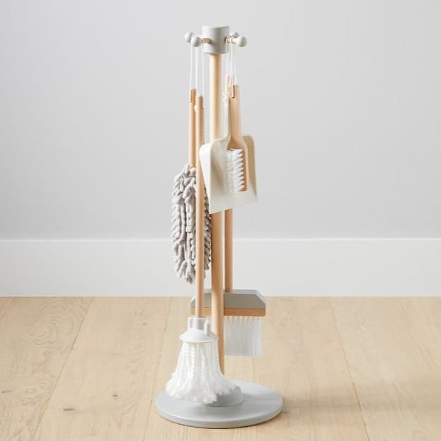 Pottery Barn Kids Houten Schoonmaak Set
